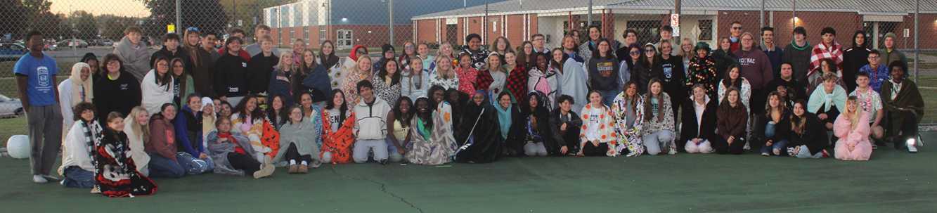Seniors welcome the sunrise in annual tradition