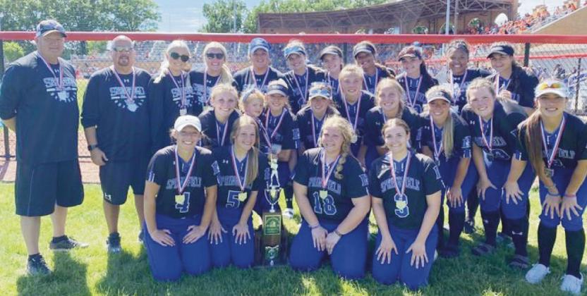 SHS softball team returns to enthusiastic welcome